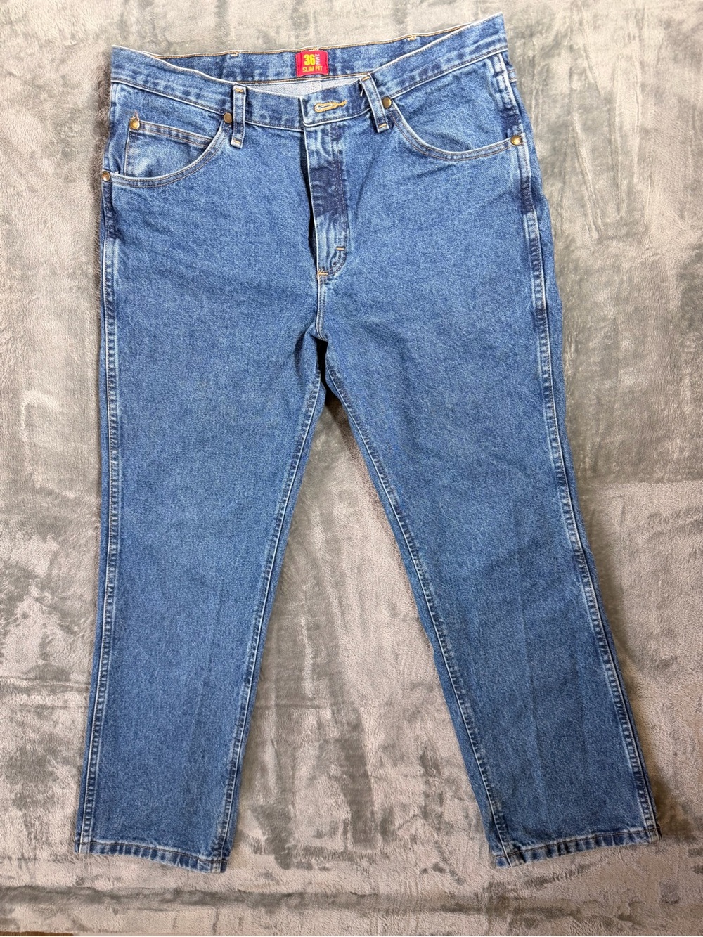 Wrangler Men’s Straight-Leg Denim Jeans in Medium Blue